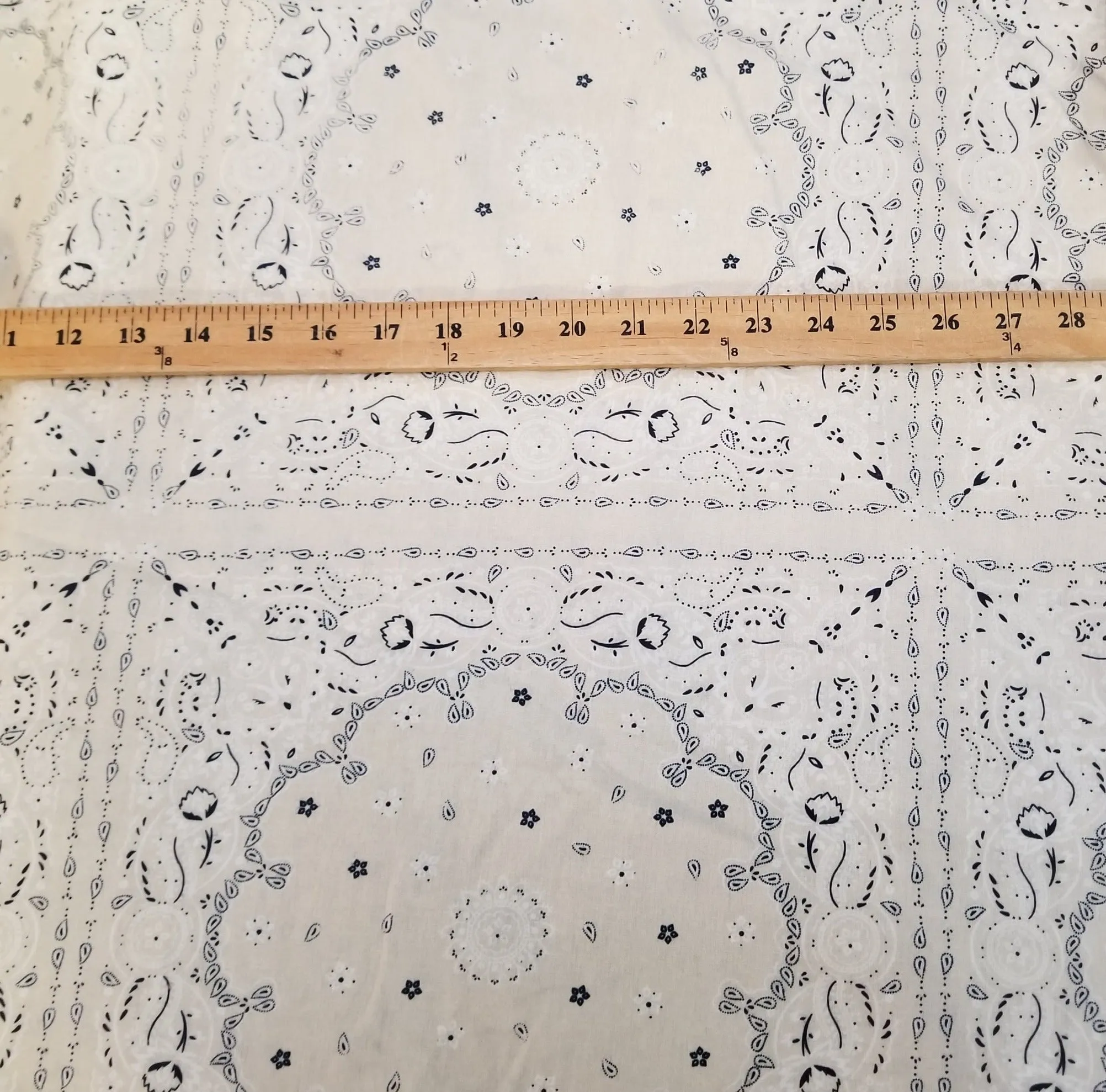 End of Bolt: 1 yard of Cotton Linen Deadstock Bandana Cream Beige and Navy Woven- Remnant