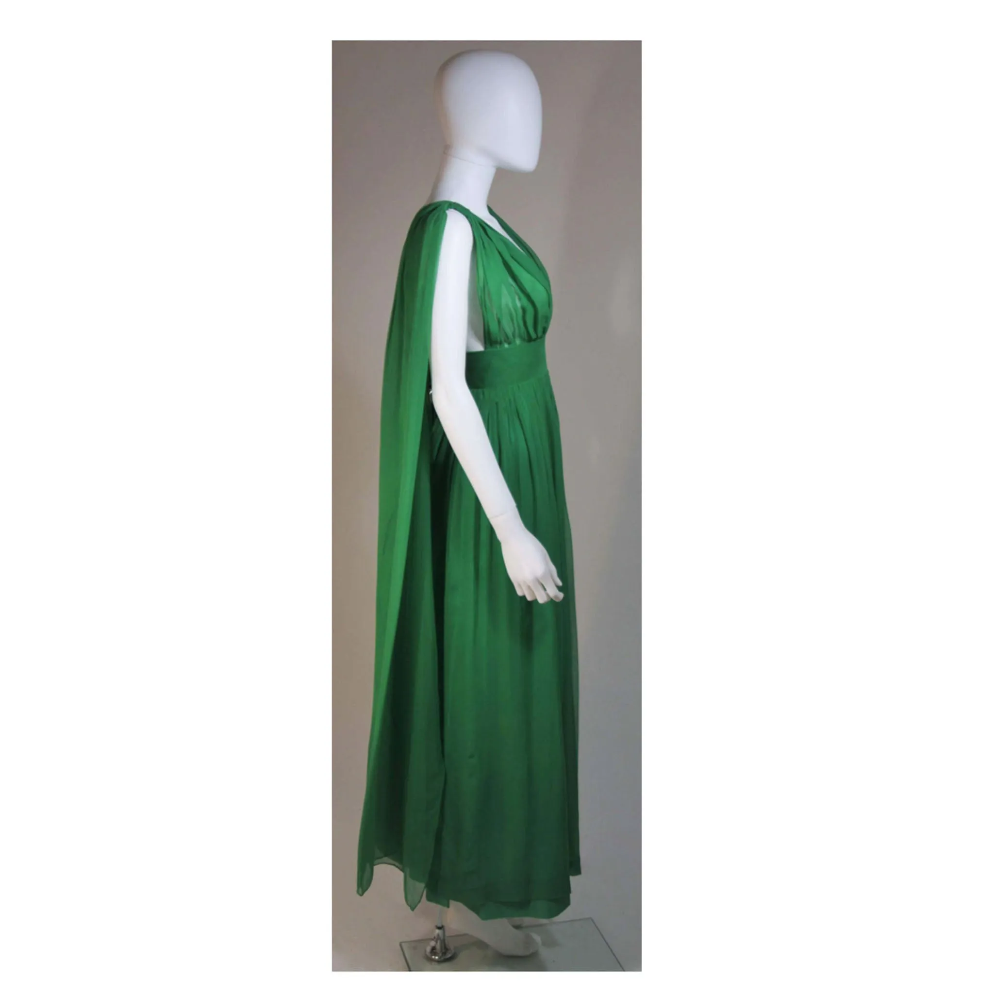 ERNA Circa 1960s Green Pleated Silk Chiffon Gown